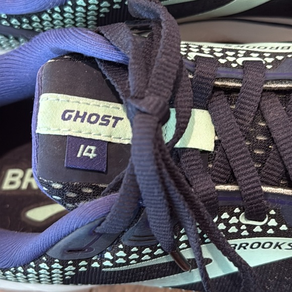 Offer! Brooks Ghost 14 running shoes women’s 8.5 sneakers navy and light blue - Picture 11 of 11